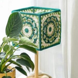 毛织编制的灯装饰